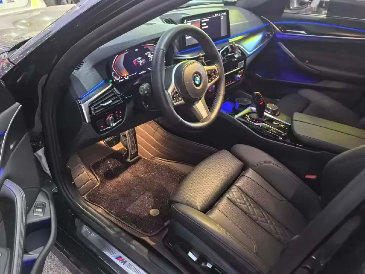 2021 BMW 5 Series 2.0T 184HP L4 8AT,autocango,china used car exporter,china ev exporter,chinese used car exporter,chinese used ev exporter