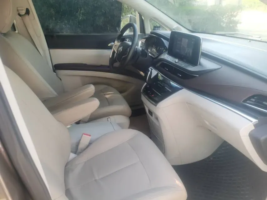 2022 Buick GL8 2.0T 237HP L4 9AT,autocango,china used car exporter,china ev exporter,chinese used car exporter,chinese used ev exporter