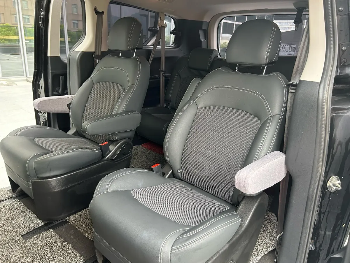 2019 Volkswagen T-Roc 1.4T 131HP L4 7DCT,autocango,china used car exporter,china ev exporter,chinese used car exporter,chinese used ev exporter