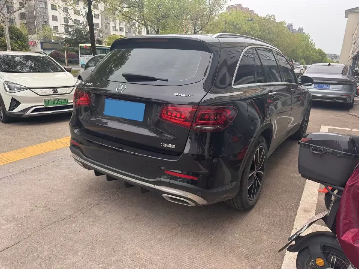 2022 Mercedes-Benz GLC Class 2.0T 197HP L4 9AT,autocango,china used car exporter,china ev exporter,chinese used car exporter,chinese used ev exporter