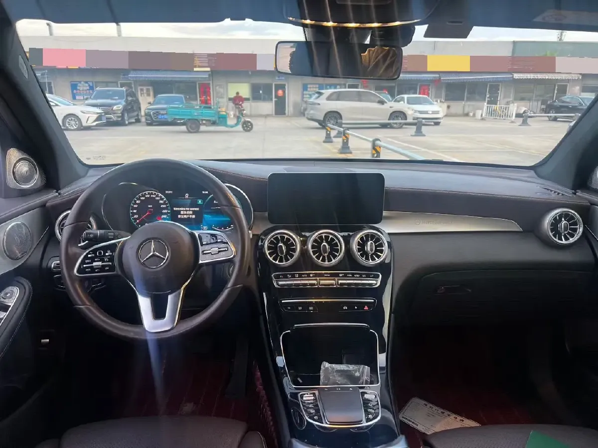 2022 Mercedes-Benz GLC Class 2.0T 197HP L4 9AT,autocango,china used car exporter,china ev exporter,chinese used car exporter,chinese used ev exporter