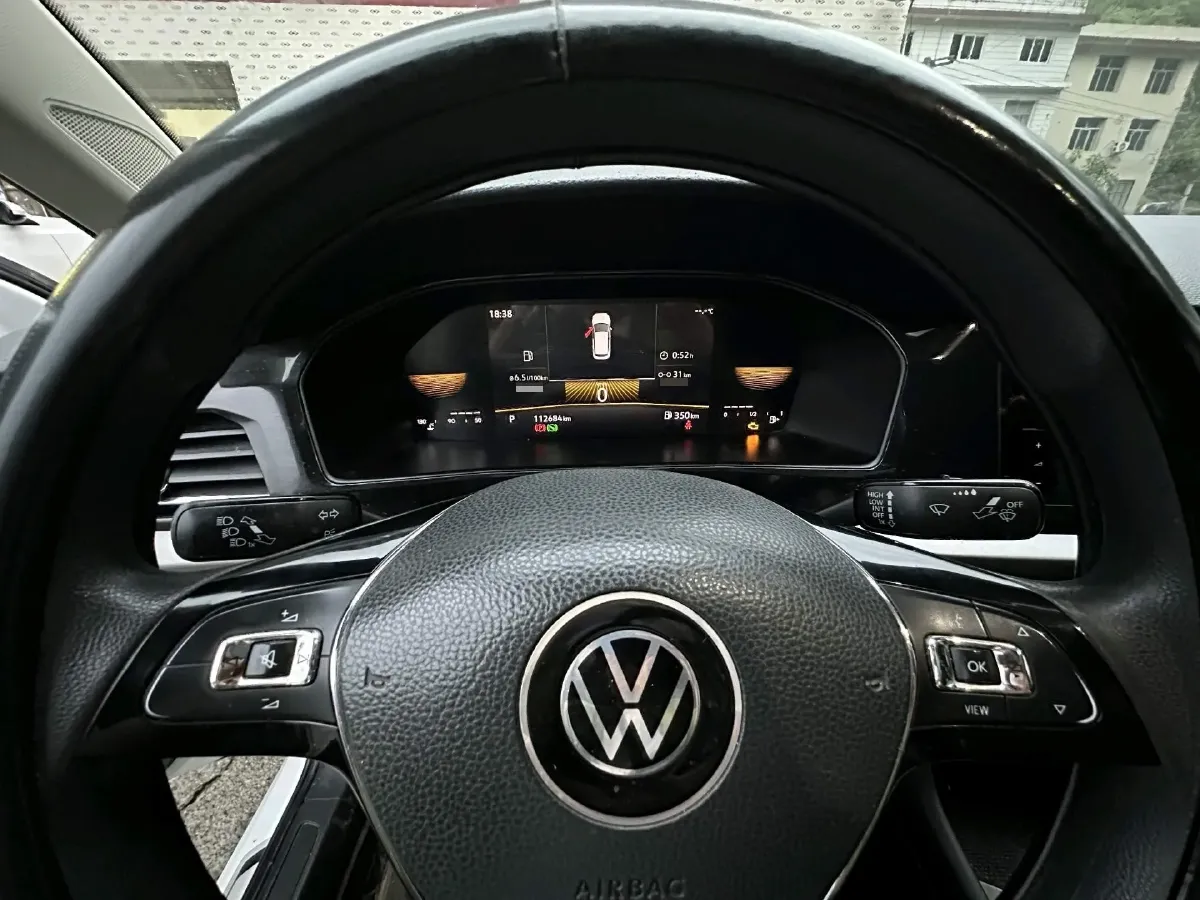 2022 Bestune B70 2.0T 224HP L4 6AT,autocango,china used car exporter,china ev exporter,chinese used car exporter,chinese used ev exporter