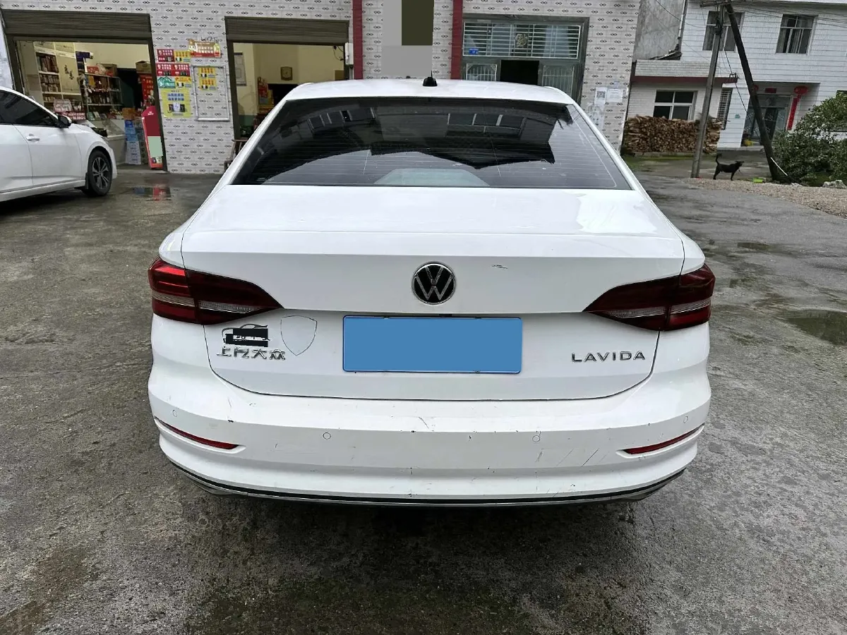 2022 Bestune B70 2.0T 224HP L4 6AT,autocango,china used car exporter,china ev exporter,chinese used car exporter,chinese used ev exporter