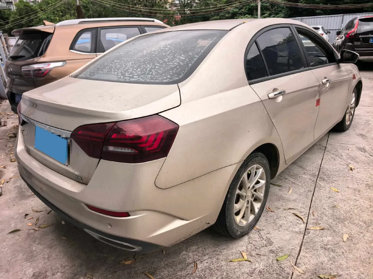 2021 BaoJun 530 1.5T 147HP L4 CVT,autocango,china used car exporter,china ev exporter,chinese used car exporter,chinese used ev exporter