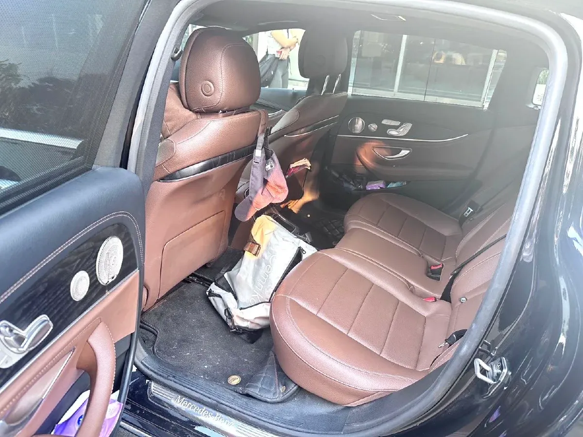 2022 Mercedes-Benz E Class 2.0T 258HP L4 9AT,autocango,china used car exporter,china ev exporter,chinese used car exporter,chinese used ev exporter