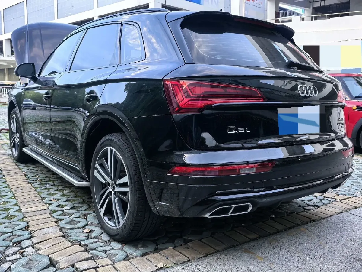 2022 Audi Q5L 2.0T 190HP L4 7DCT,autocango,china used car exporter,china ev exporter,chinese used car exporter,chinese used ev exporter