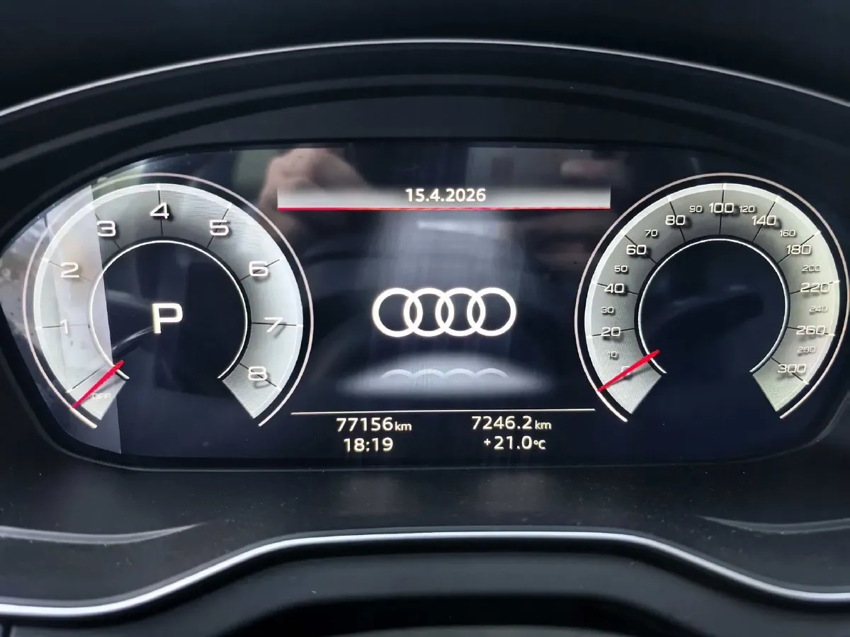 2022 Audi Q5L 2.0T 190HP L4 7DCT,autocango,china used car exporter,china ev exporter,chinese used car exporter,chinese used ev exporter