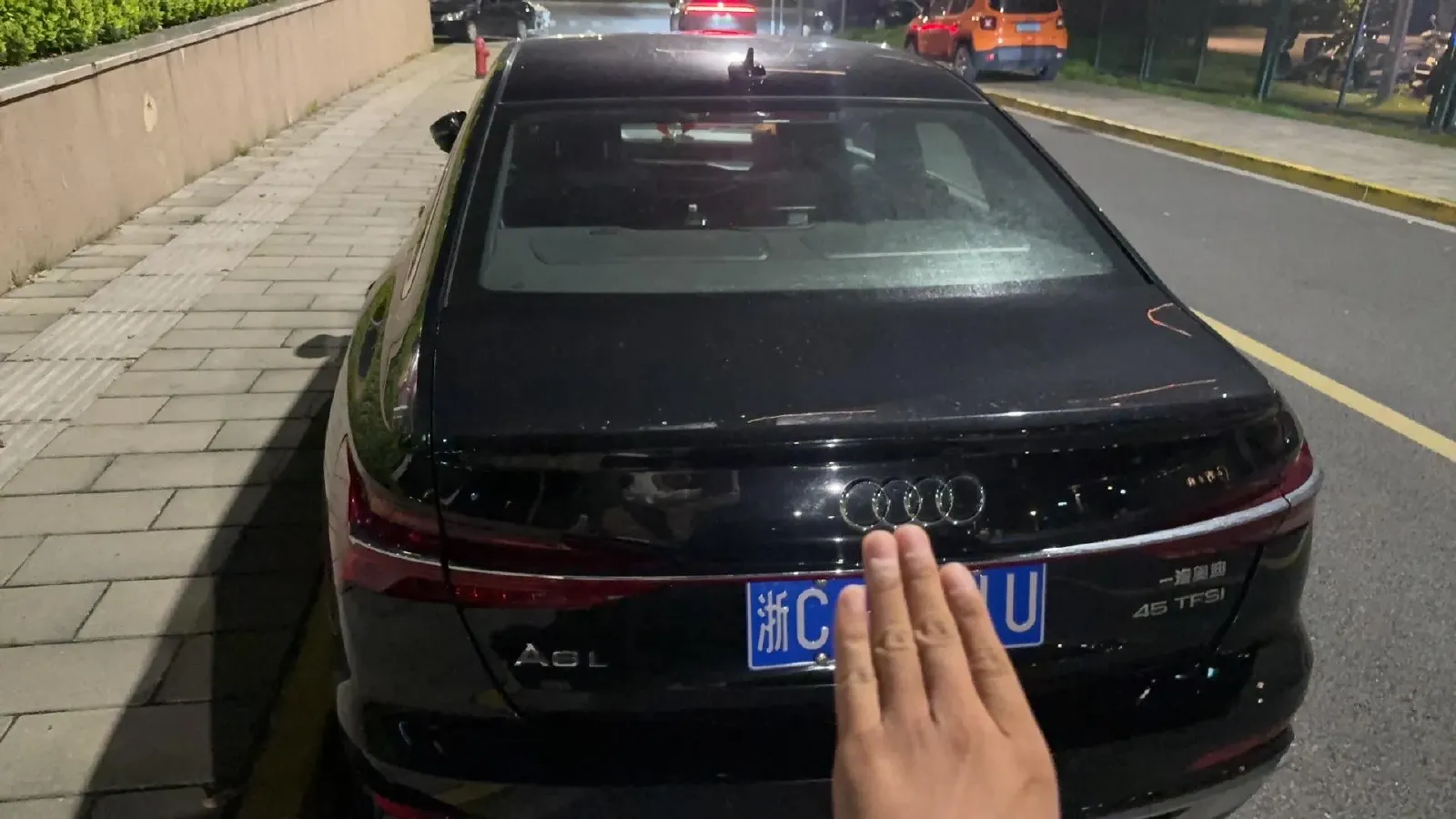 2024 Audi A6L 2.0T 245HP L4 7DCT,autocango,china used car exporter,china ev exporter,chinese used car exporter,chinese used ev exporter