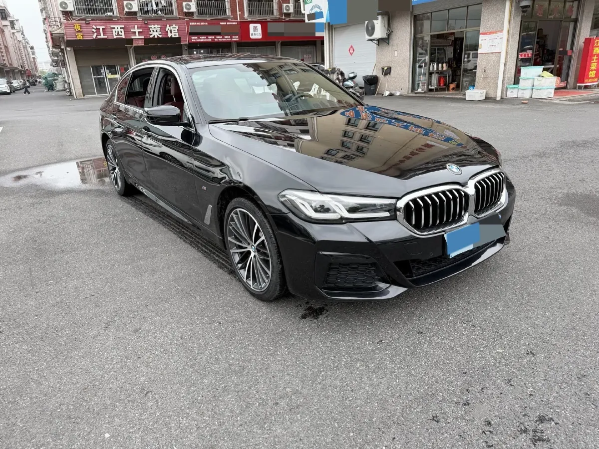2023 BMW 5 Series 2.0T 245HP L4 8AT,autocango,china used car exporter,china ev exporter,chinese used car exporter,chinese used ev exporter