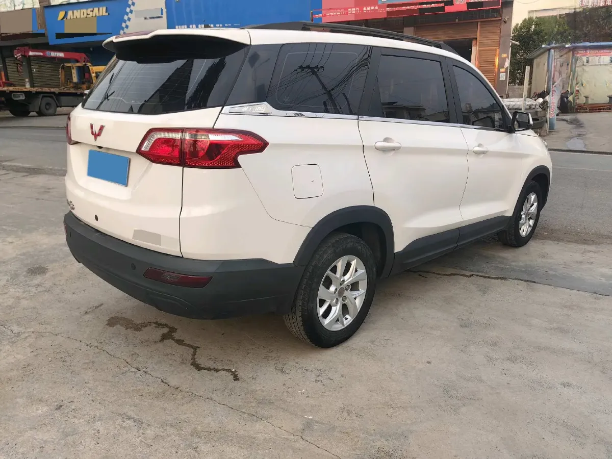 2019 WuLing HongGuang S3 1.5L 99HP L4 6MT,autocango,china used car exporter,china ev exporter,chinese used car exporter,chinese used ev exporter