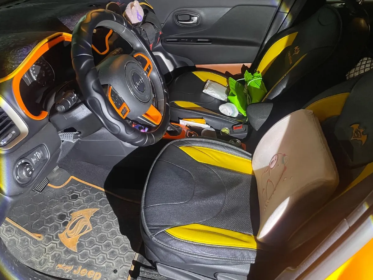 2017 Jeep Renegade 1.4T 150HP L4 7DCT,autocango,china used car exporter,china ev exporter,chinese used car exporter,chinese used ev exporter