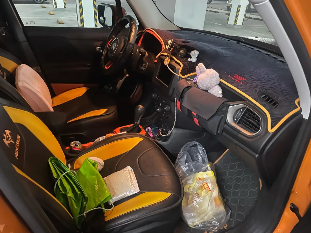 2017 Jeep Renegade 1.4T 150HP L4 7DCT,autocango,china used car exporter,china ev exporter,chinese used car exporter,chinese used ev exporter