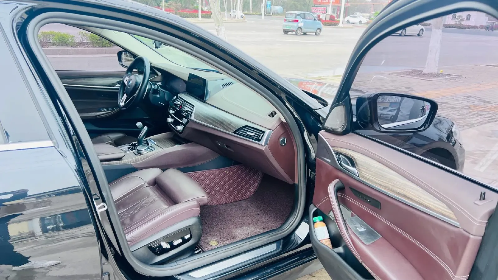 2020 BMW 5 Series 2.0T 252HP L4 8AT,autocango,china used car exporter,china ev exporter,chinese used car exporter,chinese used ev exporter