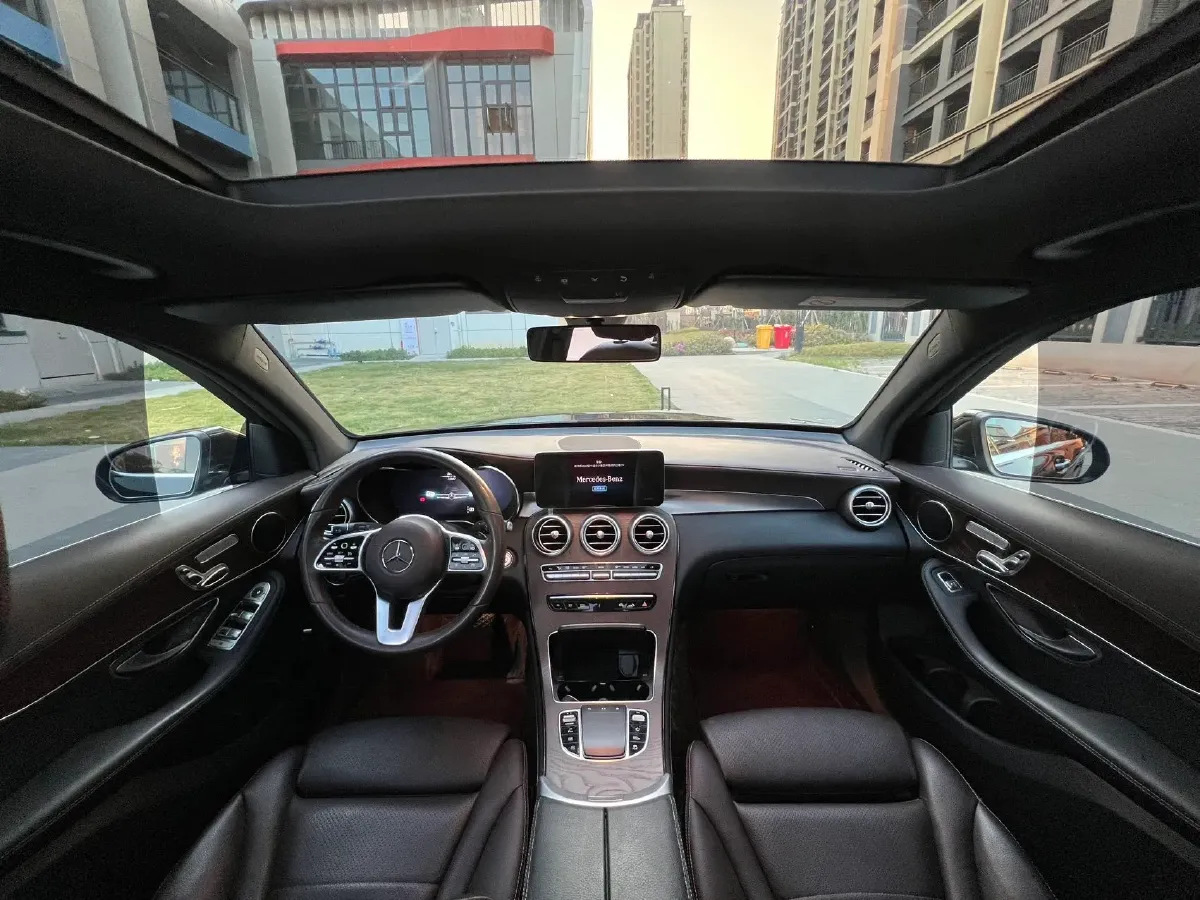 2020 Mercedes-Benz GLC Class 2.0T 197HP L4 9AT,autocango,china used car exporter,china ev exporter,chinese used car exporter,chinese used ev exporter