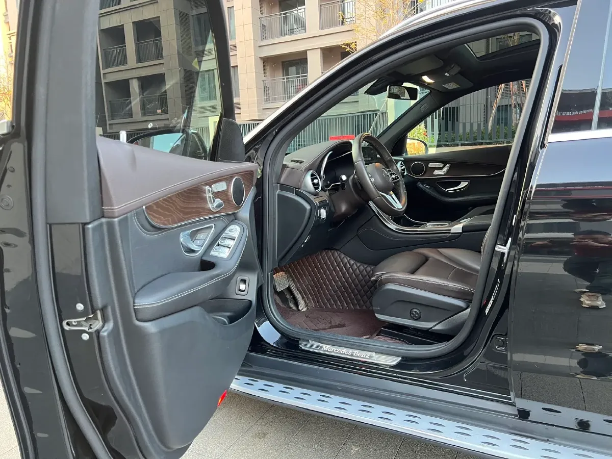 2020 Mercedes-Benz GLC Class 2.0T 197HP L4 9AT,autocango,china used car exporter,china ev exporter,chinese used car exporter,chinese used ev exporter