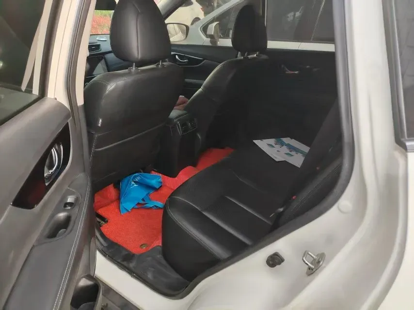 2022 Nissan X-Trail 2.0L 151HP L4 CVT,autocango,china used car exporter,china ev exporter,chinese used car exporter,chinese used ev exporter