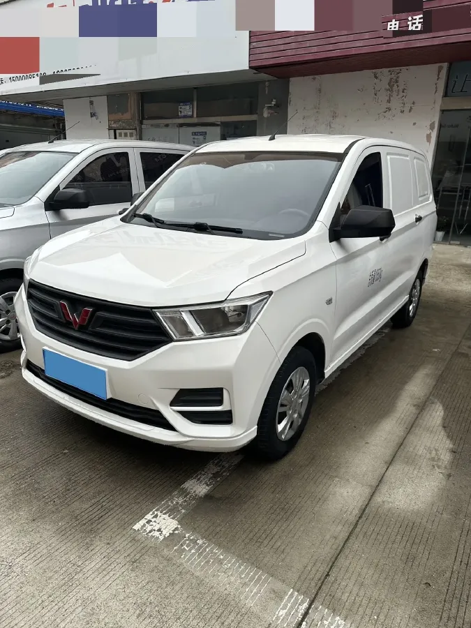 2019 WuLing HongGuang 1.5L 99HP L4 6MT,autocango,china used car exporter,china ev exporter,chinese used car exporter,chinese used ev exporter