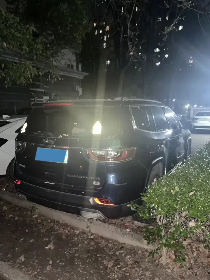 2020 Jeep Grand Commander 2.0T 234HP L4 9AT,autocango,china used car exporter,china ev exporter,chinese used car exporter,chinese used ev exporter