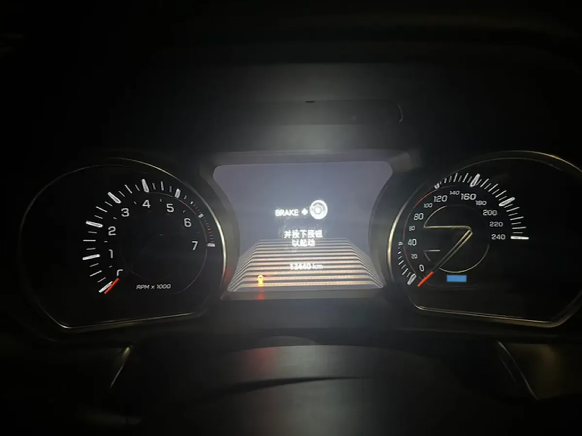 2020 Jeep Grand Commander 2.0T 234HP L4 9AT,autocango,china used car exporter,china ev exporter,chinese used car exporter,chinese used ev exporter