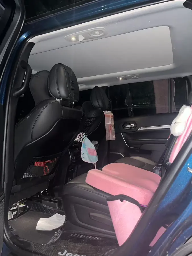 2020 Jeep Grand Commander 2.0T 234HP L4 9AT,autocango,china used car exporter,china ev exporter,chinese used car exporter,chinese used ev exporter