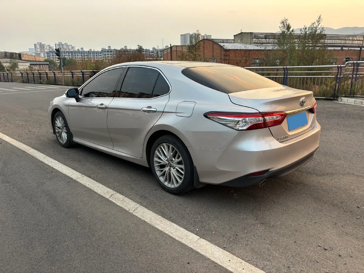 2019 Toyota Camry 2.5L 209HP L4 8AT,autocango,china used car exporter,china ev exporter,chinese used car exporter,chinese used ev exporter