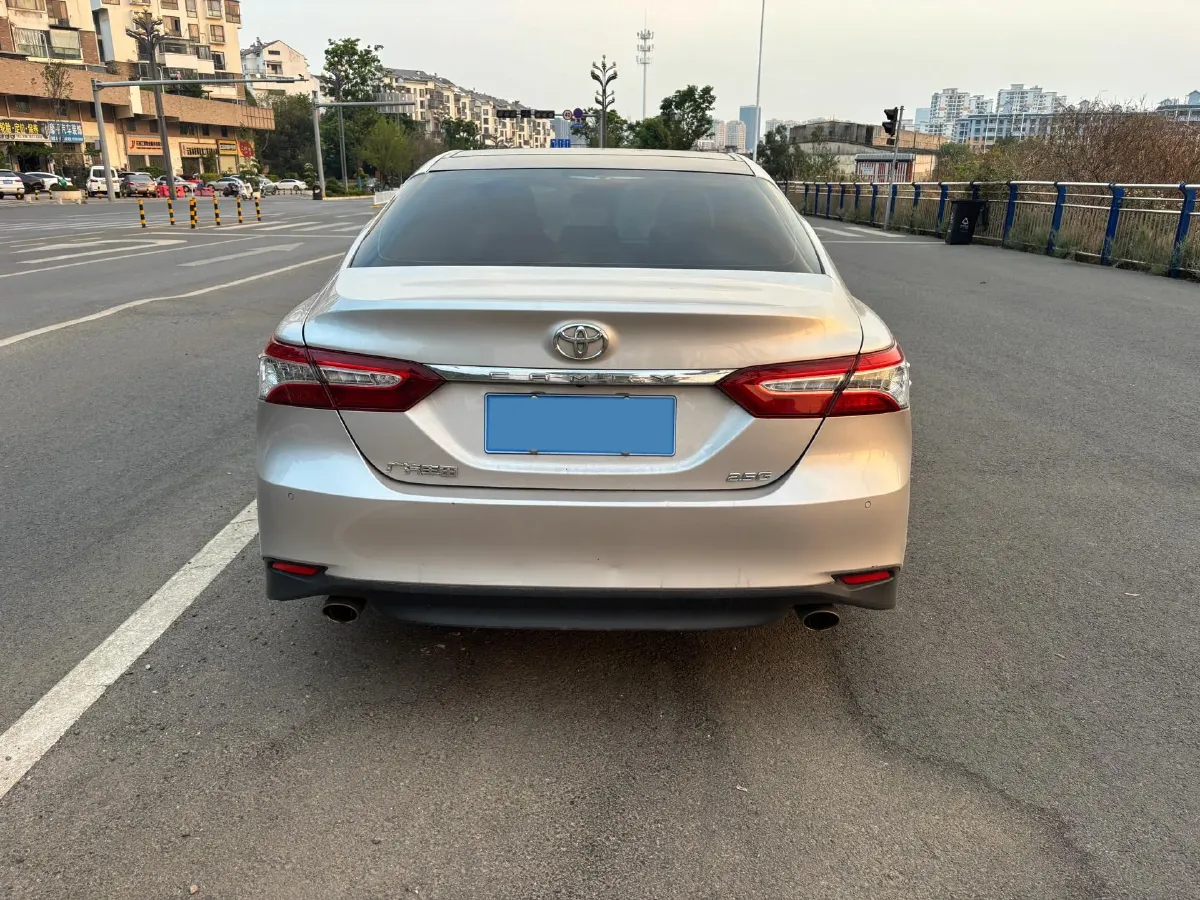2019 Toyota Camry 2.5L 209HP L4 8AT,autocango,china used car exporter,china ev exporter,chinese used car exporter,chinese used ev exporter