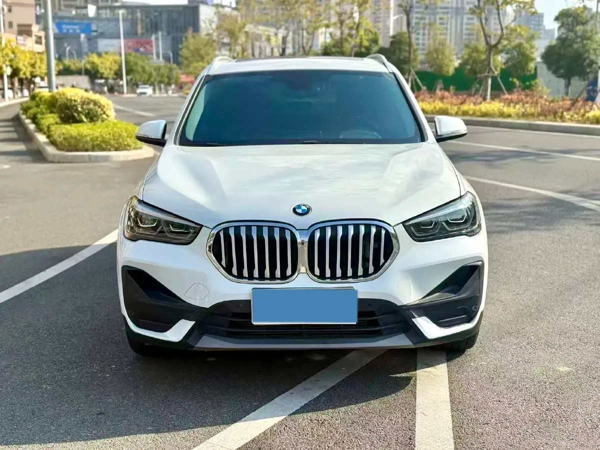2021 BMW X1 2.0T 192HP L4 7DCT,autocango,china used car exporter,china ev exporter,chinese used car exporter,chinese used ev exporter