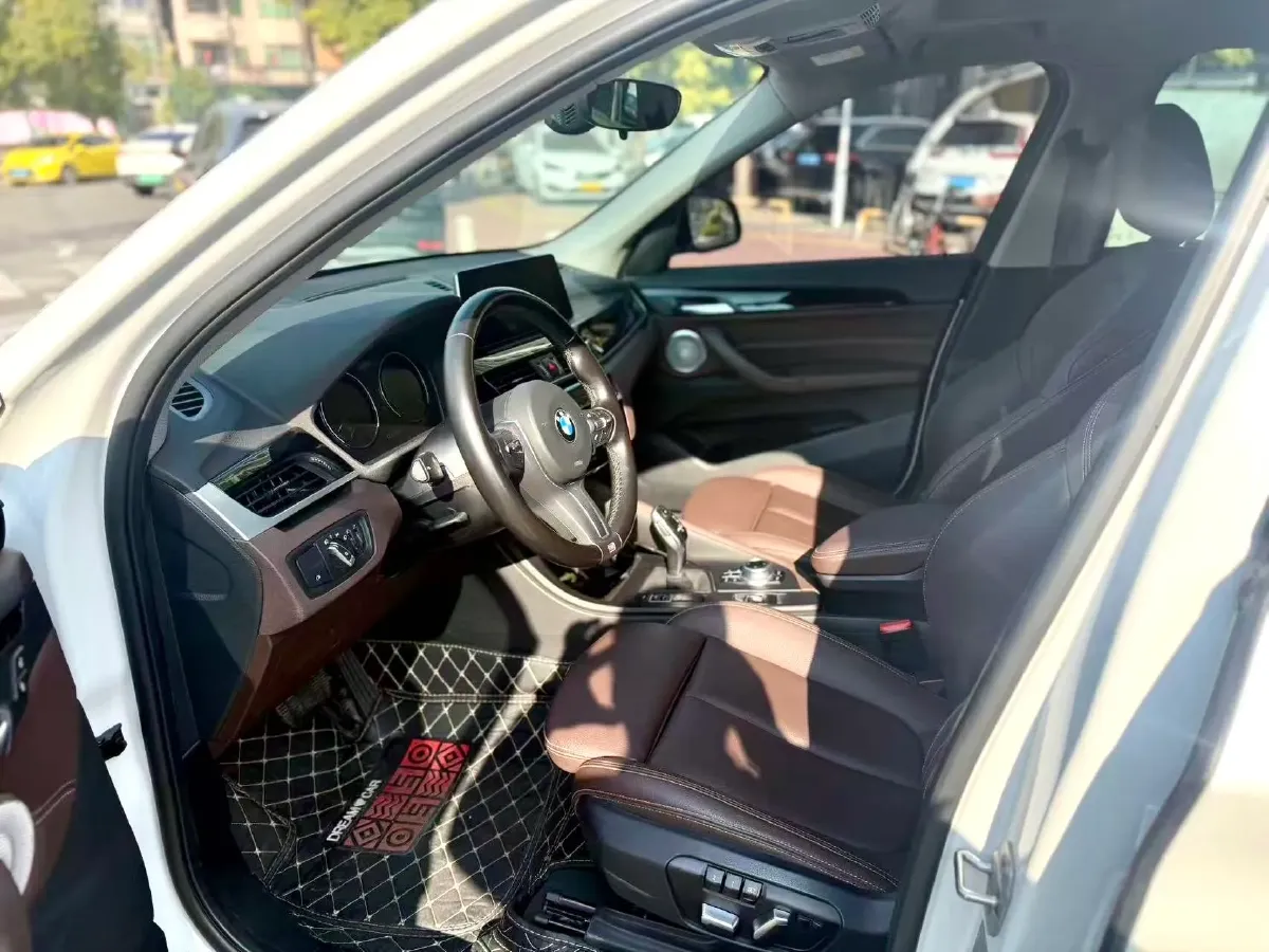 2021 BMW X1 2.0T 192HP L4 7DCT,autocango,china used car exporter,china ev exporter,chinese used car exporter,chinese used ev exporter