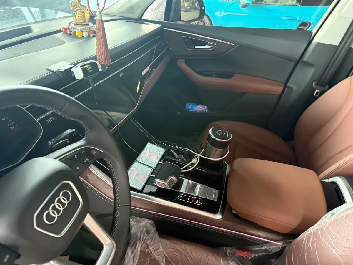 2023 Audi Q7 3.0T 340HP V6 8AT,autocango,china used car exporter,china ev exporter,chinese used car exporter,chinese used ev exporter