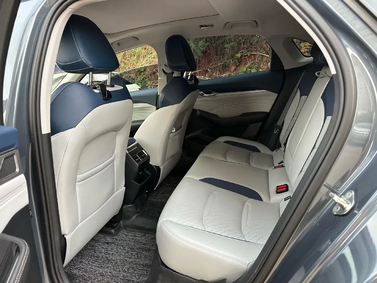 2021 Geely Preface 2.0T 190HP L4 7DCT,autocango,china used car exporter,china ev exporter,chinese used car exporter,chinese used ev exporter