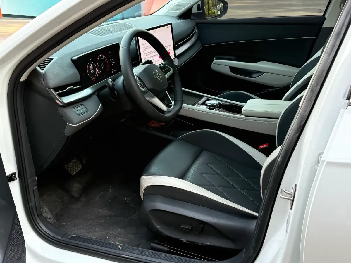 2026 Volkswagen Sagitar 1.5T 160HP L4 7DCT,autocango,china used car exporter,china ev exporter,chinese used car exporter,chinese used ev exporter