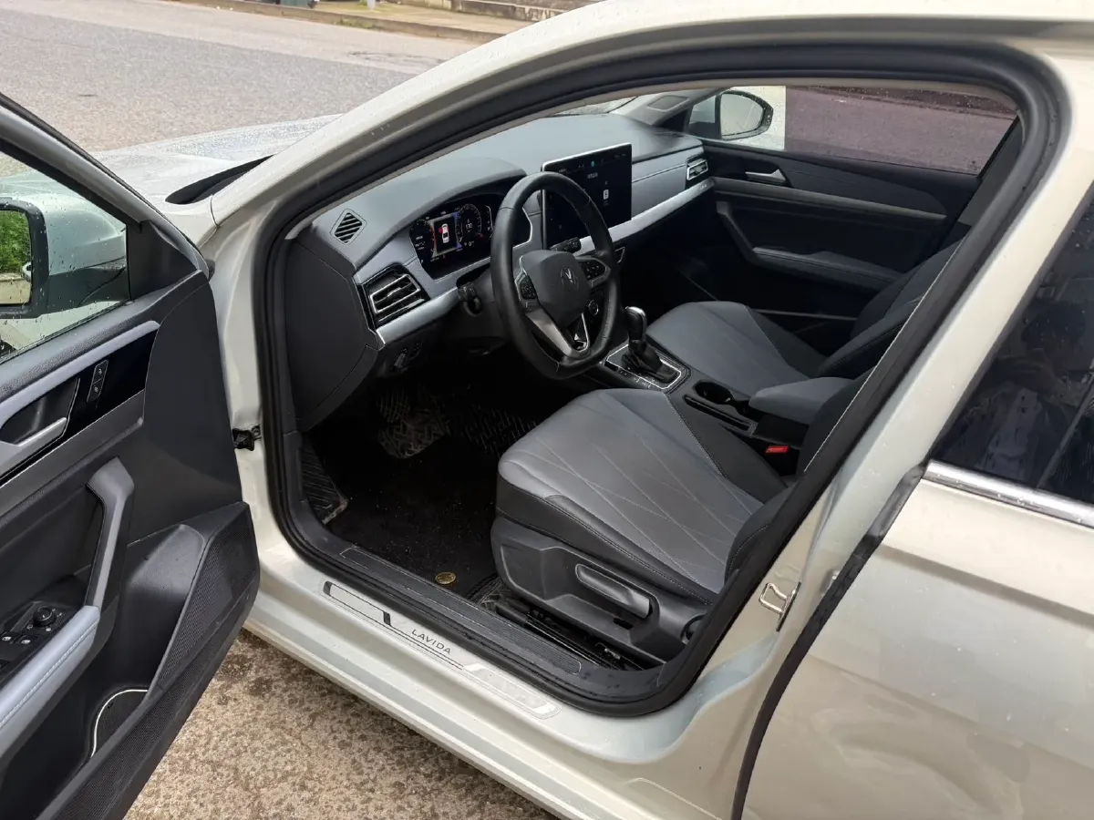 2023 Volkswagen Lavida 1.5L 113HP L4 6AT,autocango,china used car exporter,china ev exporter,chinese used car exporter,chinese used ev exporter