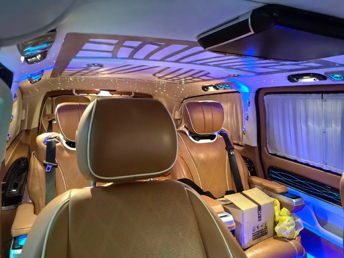 2021 Mercedes-Benz Vito 2.0T 211HP L4 9AT,autocango,china used car exporter,china ev exporter,chinese used car exporter,chinese used ev exporter