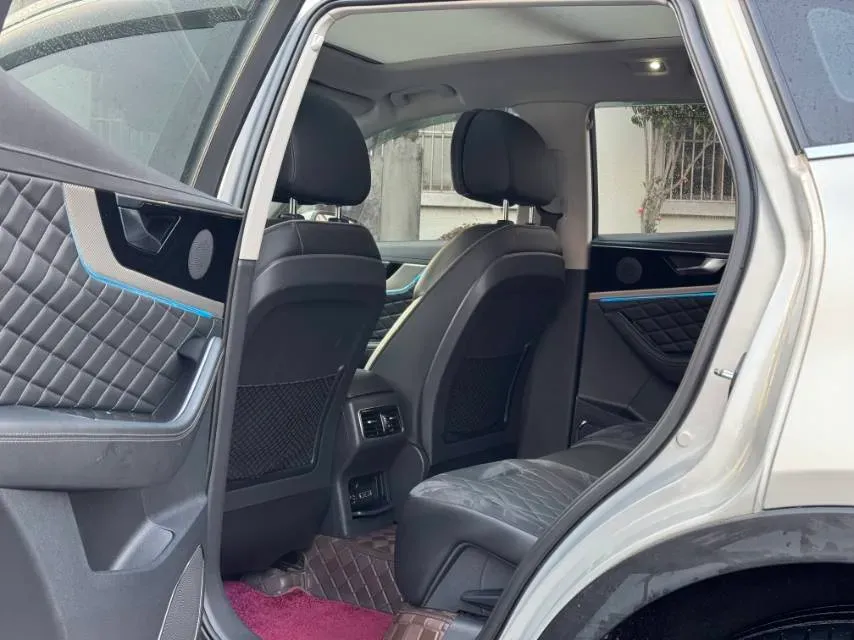 2019 HongQi HS5 2.0T 224HP L4 6AT,autocango,china used car exporter,china ev exporter,chinese used car exporter,chinese used ev exporter