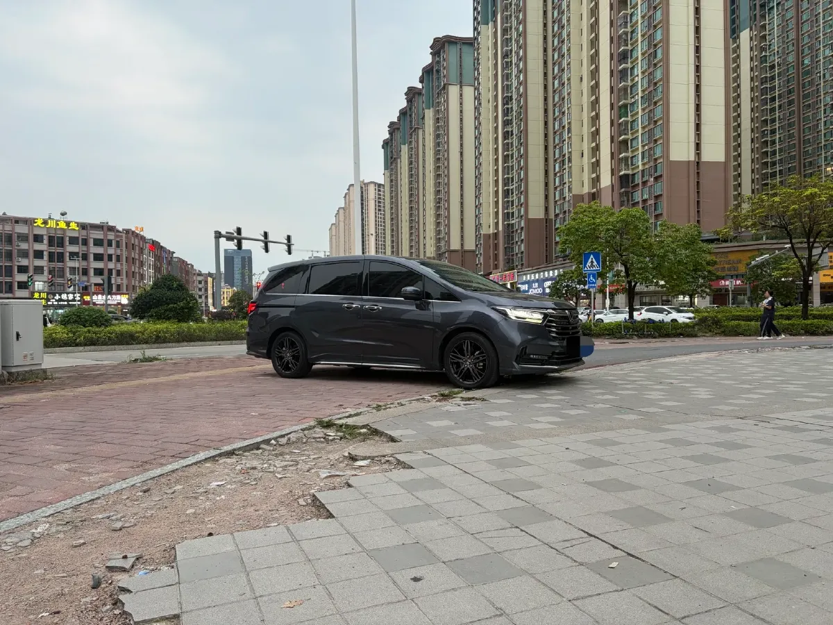 2022 Honda Odyssey 2.0L 146HP L4 E-CVT Hybrid,autocango,china used car exporter,china ev exporter,chinese used car exporter,chinese used ev exporter