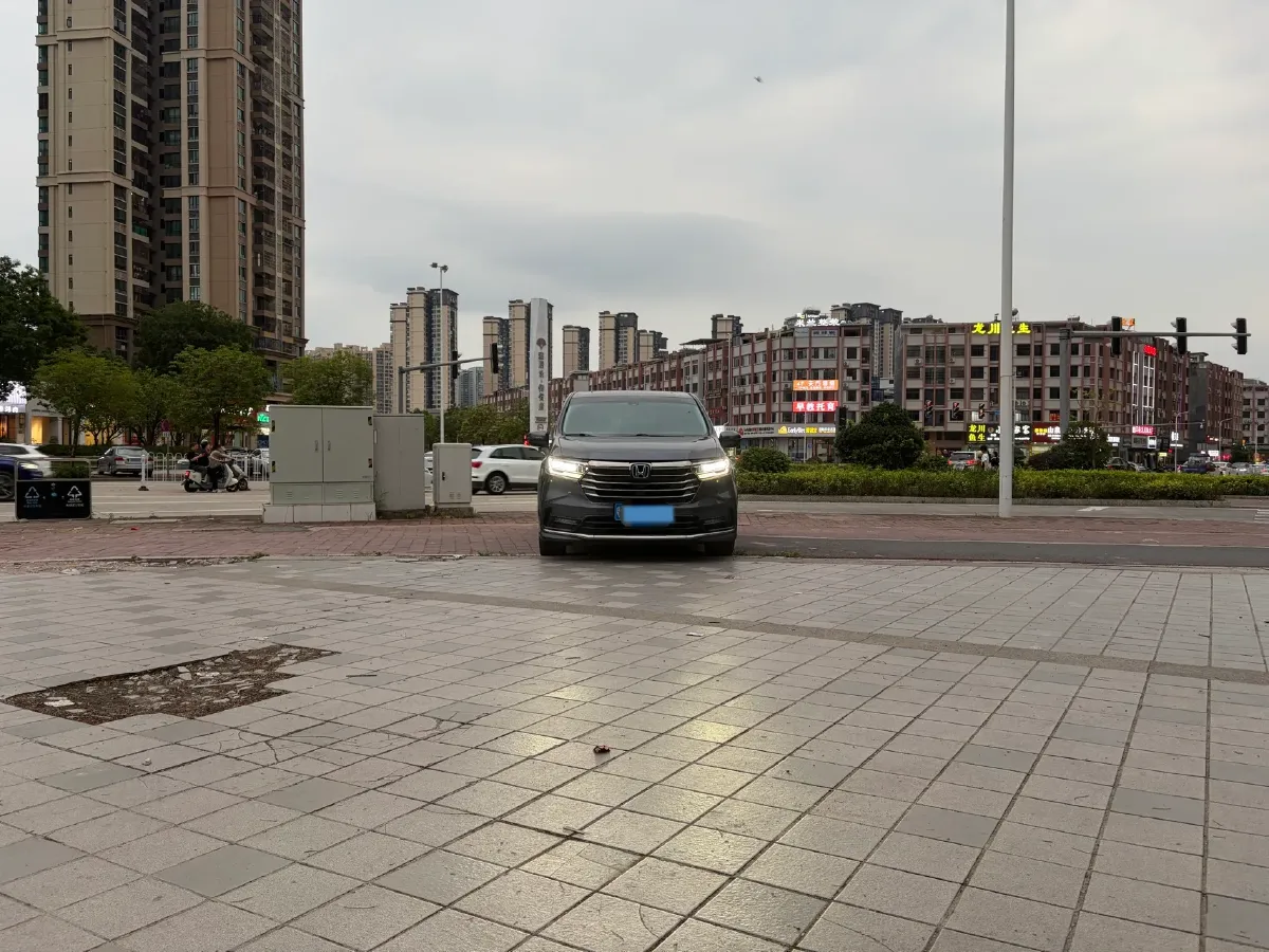 2022 Honda Odyssey 2.0L 146HP L4 E-CVT Hybrid,autocango,china used car exporter,china ev exporter,chinese used car exporter,chinese used ev exporter