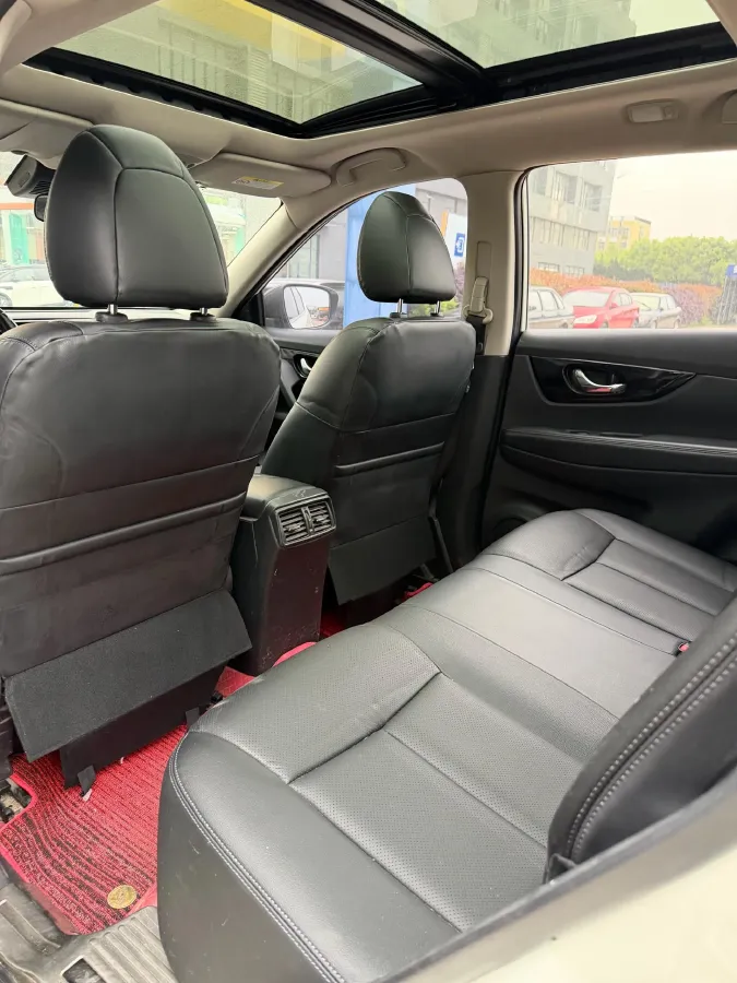 2020 Nissan X-Trail 2.0L 154HP L4 CVT,autocango,china used car exporter,china ev exporter,chinese used car exporter,chinese used ev exporter