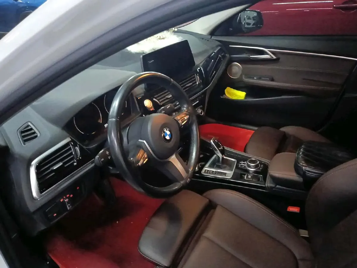 2022 BMW 1 Series 1.5T 140HP L3 7DCT,autocango,china used car exporter,china ev exporter,chinese used car exporter,chinese used ev exporter