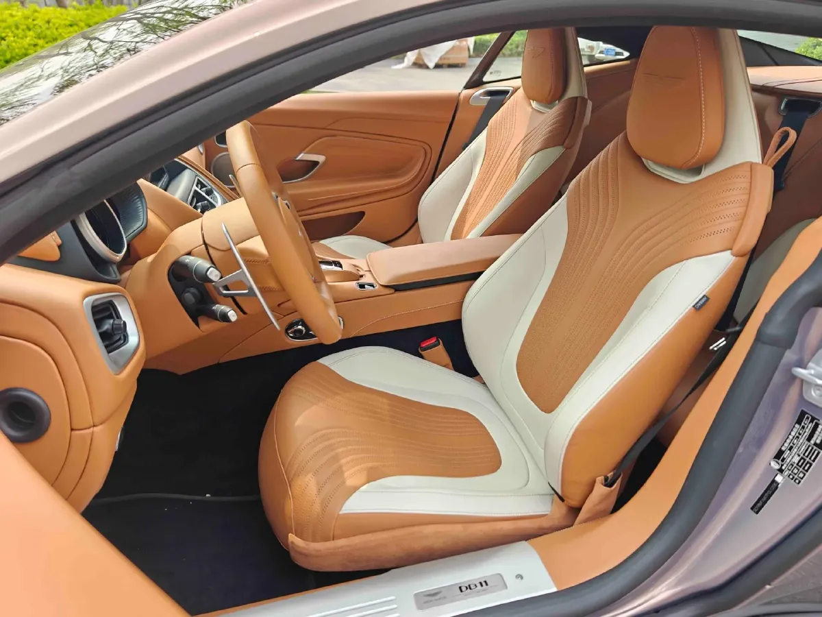 2023 Aston Martin DB11 4.0T 534HP V8 8AT,autocango,china used car exporter,china ev exporter,chinese used car exporter,chinese used ev exporter