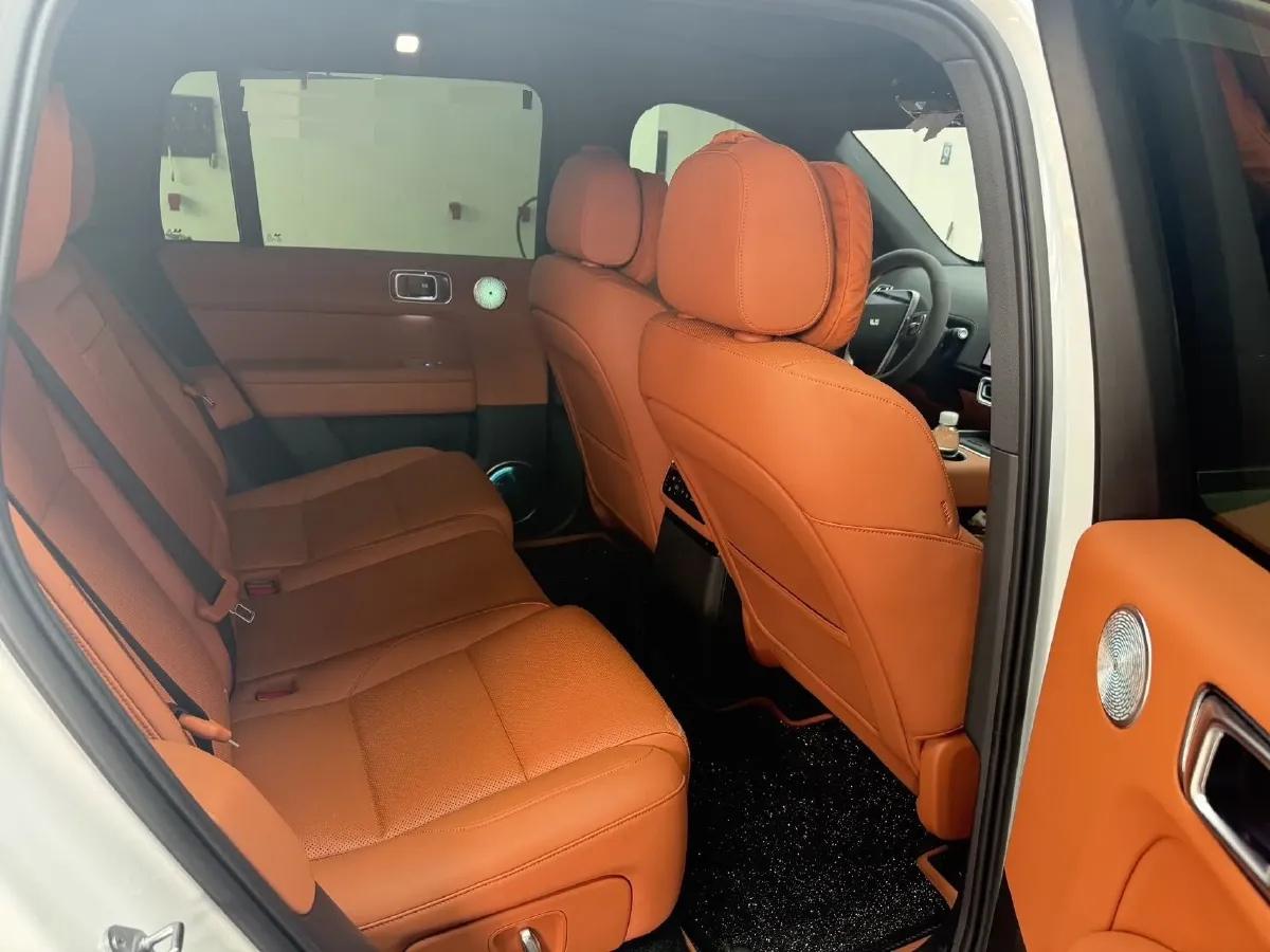 2025 Li L6 Range Extended 154HP L4 REEV,autocango,china used car exporter,china ev exporter,chinese used car exporter,chinese used ev exporter