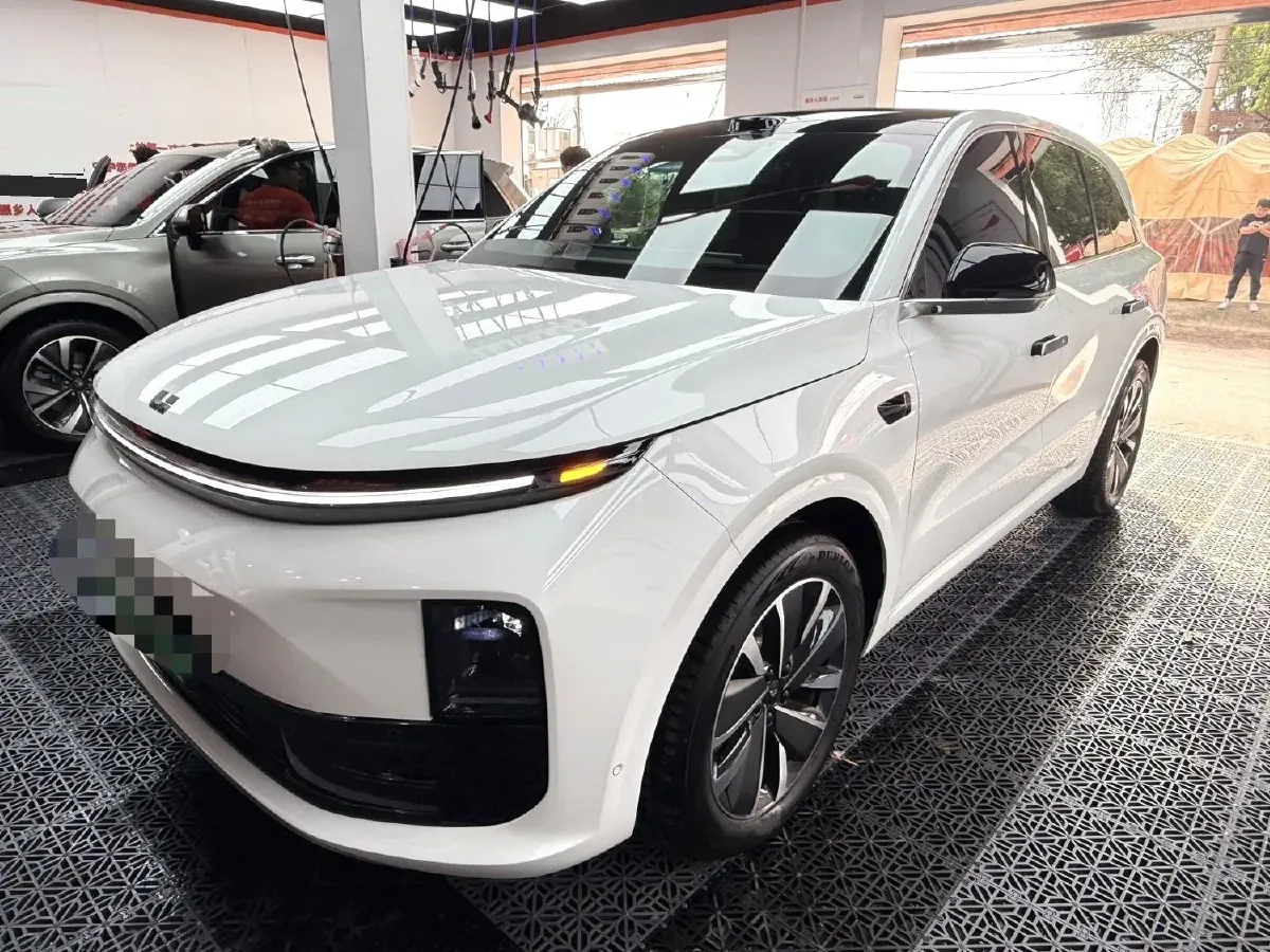 2025 Li L6 Range Extended 154HP L4 REEV,autocango,china used car exporter,china ev exporter,chinese used car exporter,chinese used ev exporter