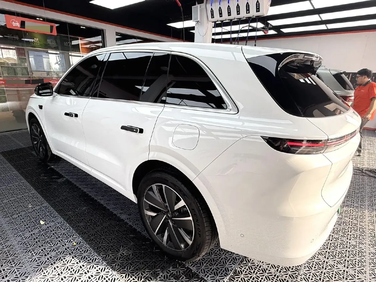 2025 Li L6 Range Extended 154HP L4 REEV,autocango,china used car exporter,china ev exporter,chinese used car exporter,chinese used ev exporter