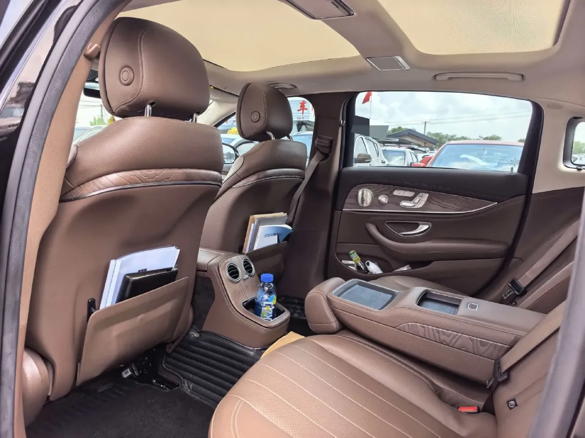 2021 Mercedes-Benz E Class 2.0T 258HP L4 9AT,autocango,china used car exporter,china ev exporter,chinese used car exporter,chinese used ev exporter