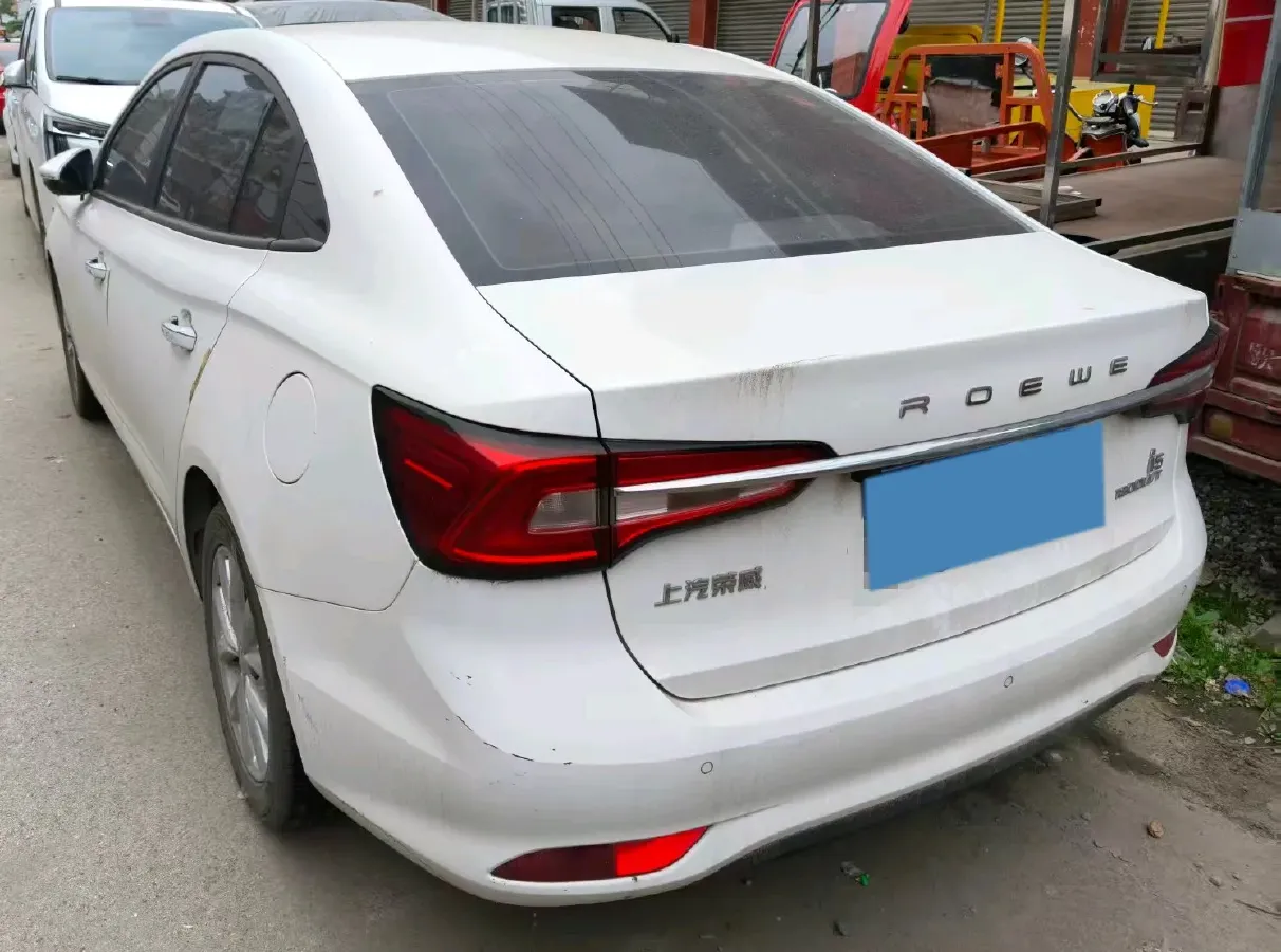 2020 Roewe i5 1.5L 120HP L4 CVT,autocango,china used car exporter,china ev exporter,chinese used car exporter,chinese used ev exporter