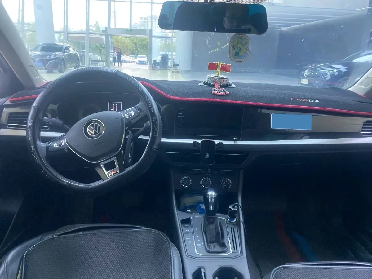 2021 Volkswagen Lavida 1.5L 113HP L4 6AT,autocango,china used car exporter,china ev exporter,chinese used car exporter,chinese used ev exporter