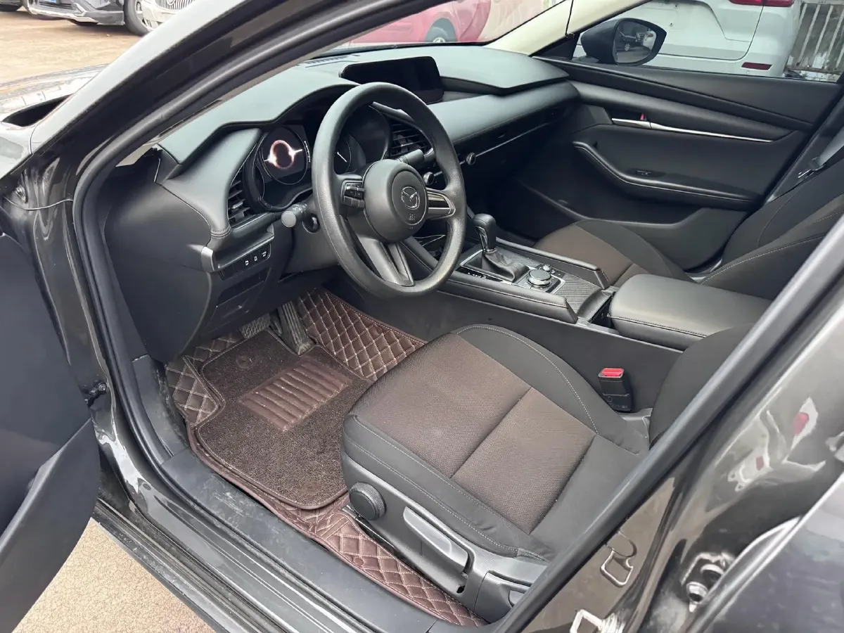 2021 Mazda 3 Axela 1.5L 117HP L4 6AT,autocango,china used car exporter,china ev exporter,chinese used car exporter,chinese used ev exporter