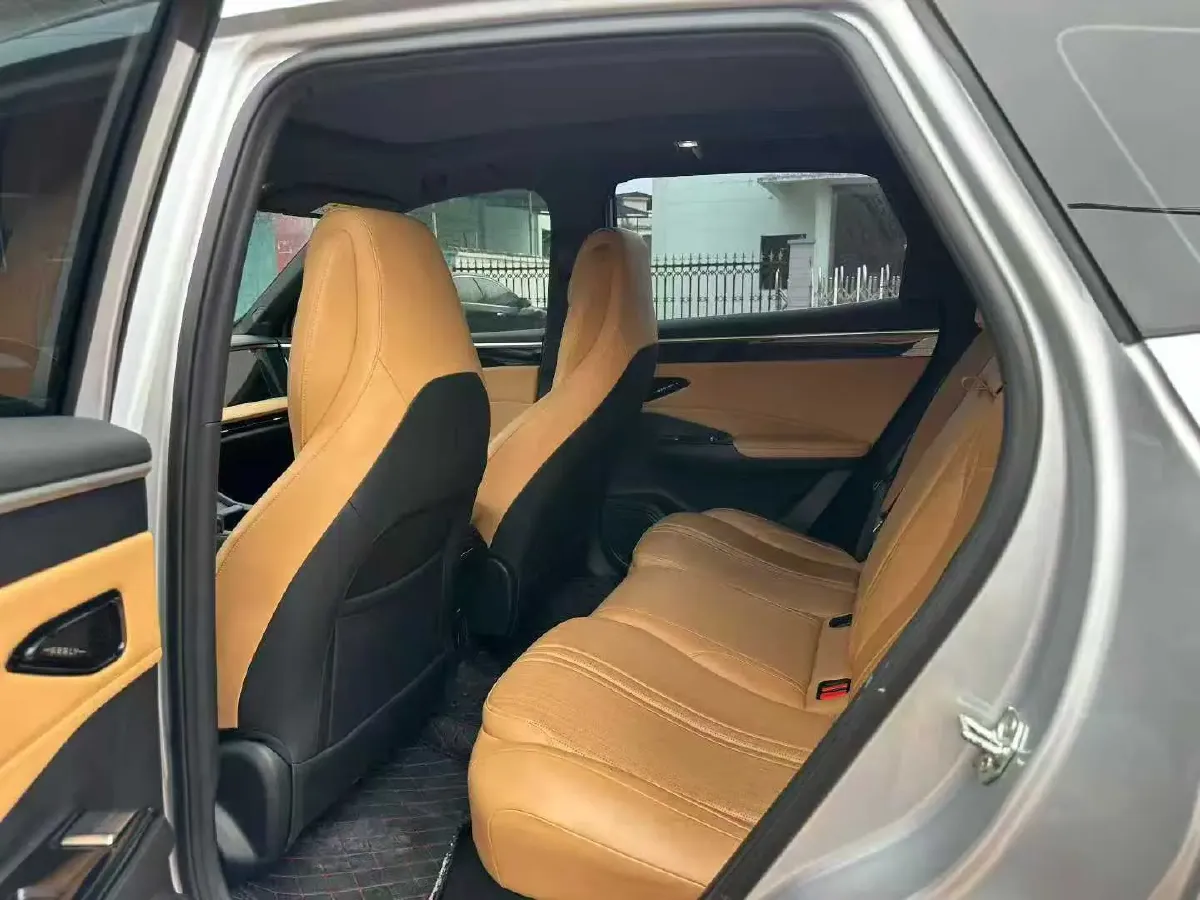 2025 Geely Galaxy L7 1.5L 112HP L4 1DHT PHEV 18.4KWH,autocango,china used car exporter,china ev exporter,chinese used car exporter,chinese used ev exporter