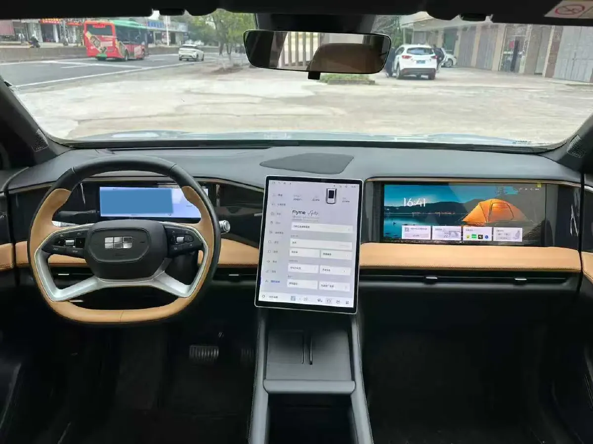 2025 Geely Galaxy L7 1.5L 112HP L4 1DHT PHEV 18.4KWH,autocango,china used car exporter,china ev exporter,chinese used car exporter,chinese used ev exporter