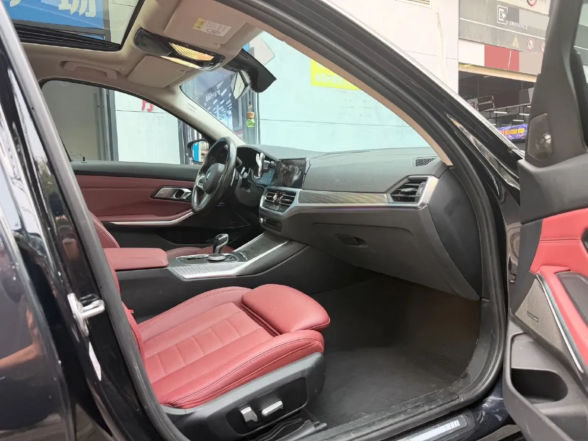 2021 BMW 3 Series 2.0T 184HP L4 8AT,autocango,china used car exporter,china ev exporter,chinese used car exporter,chinese used ev exporter