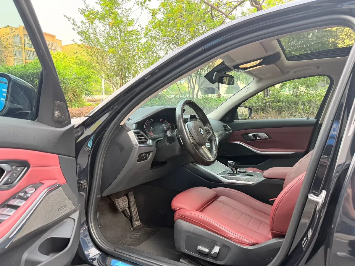 2021 BMW 3 Series 2.0T 184HP L4 8AT,autocango,china used car exporter,china ev exporter,chinese used car exporter,chinese used ev exporter